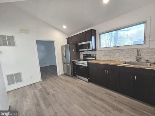 6603 Byrnes Dr, Mc Lean VA  22101-5228 exterior