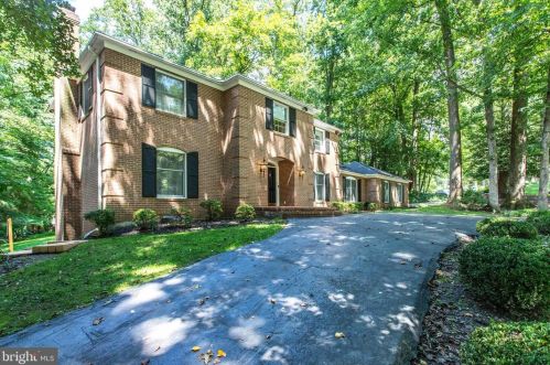 8500 Brook Rd, Mc Lean, VA 22102-1505
