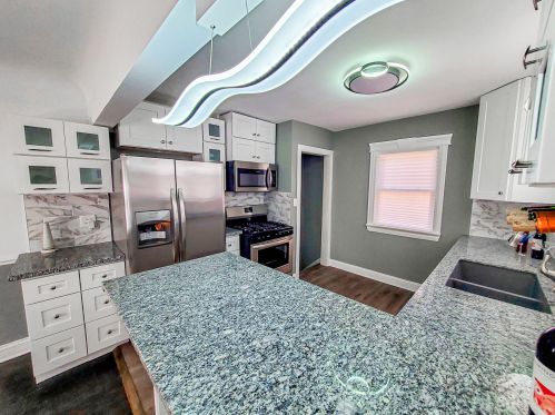 8029 Maplewood Ave, Chicago IL  60652-2807 exterior