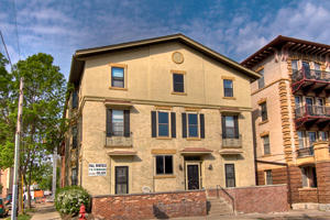 202 Pinckney St, Madison WI  53703-4149 exterior