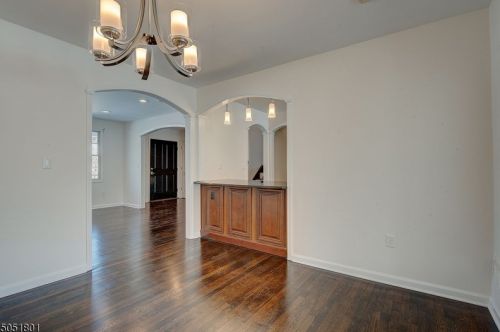 7 Alcott Dr, Livingston NJ  07039-1223 exterior