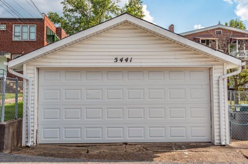 5441 Lisette Ave, Saint Louis MO 63109-3719 exterior