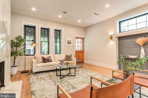 3356 18th St, Washington DC  20020-2206 exterior