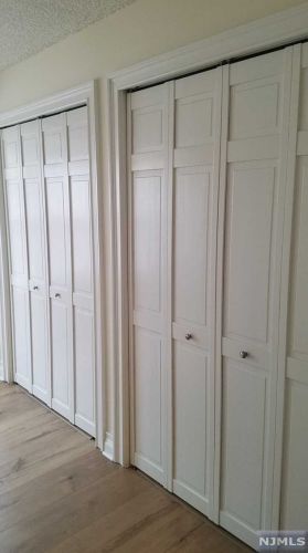 620 Plum Ter, Mahwah NJ  07430-3441 exterior