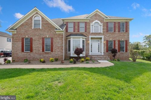 1824 Great Falls St, Mc Lean, VA 22101-5414