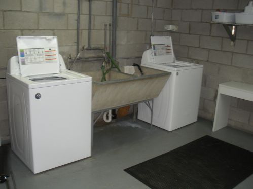 825 Henry Clay St, Milwaukee WI  53217-5660 exterior