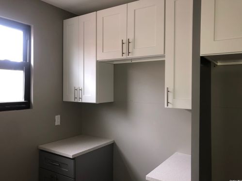 739 East Ave, Bronx NY  10467-7501 exterior