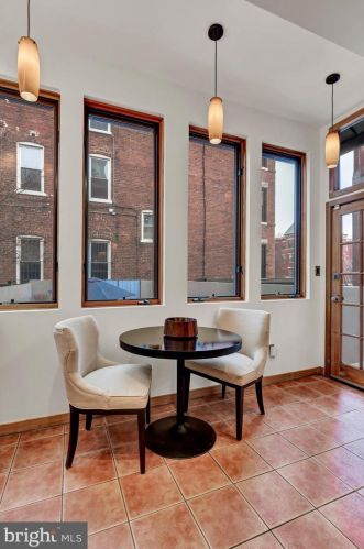 2728 13th St, Washington DC 20018-3901 exterior