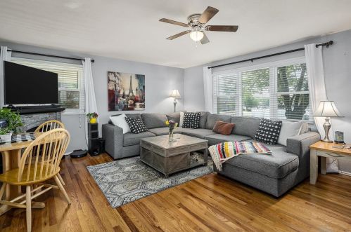 4301 Fatima Dr, Saint Louis MO 63123-6707 exterior