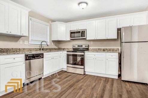 2330 Dorsey Ave, Atlanta GA  30344-2250 exterior