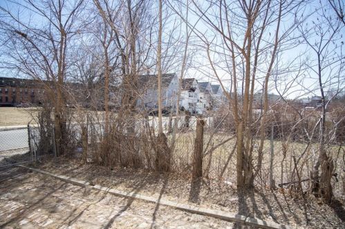 48 Morris St, Springfield MA 01105-2001 exterior