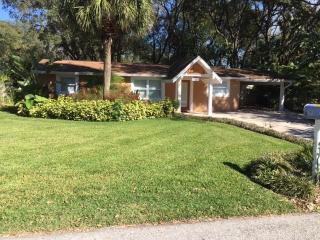 12909 Albany Ave, Tampa FL  33612-3909 exterior