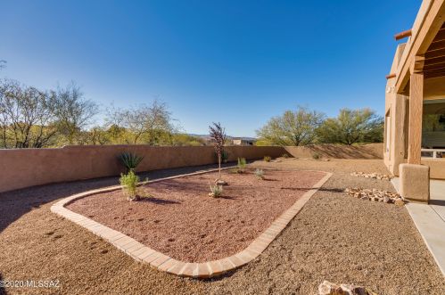 976 Josephine Saddle Pl, Green Valley AZ 85614-6302 exterior