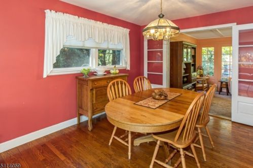 1490 Fox Trl, Mountainside NJ 07092-1301 exterior