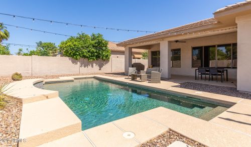 1802 Mead Pl, Chandler AZ  85248-5435 exterior