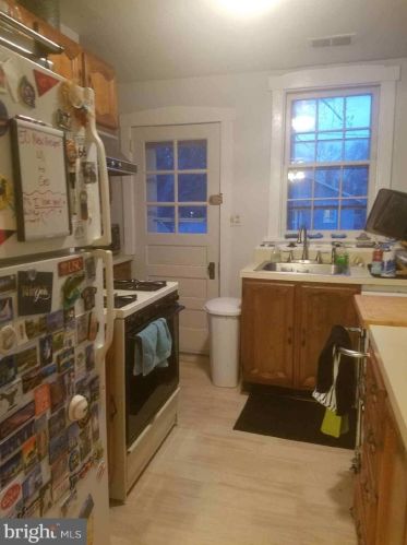 24 Maple St, Alexandria VA  22301-2604 exterior