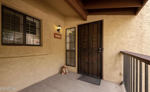 8301 21st Dr, Phoenix, AZ 85021-9338