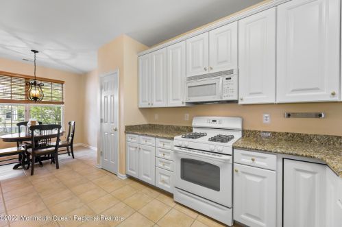 24 Cromwell Ln, Jackson Twp NJ 08527-4687 exterior