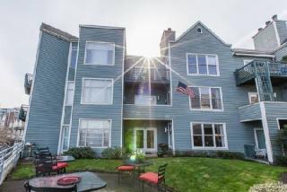 1630 Harbor Way, Portland OR  97201-5152 exterior