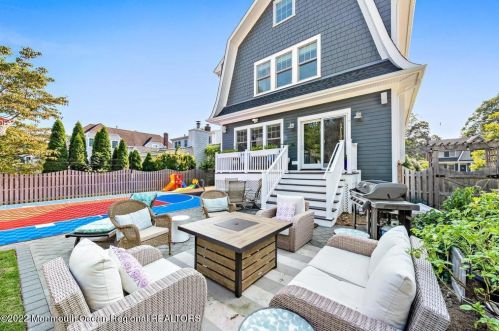 33 Park Ave, Locust NJ  07760-1523 exterior