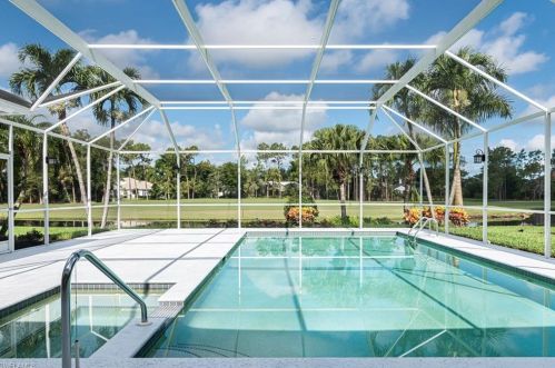 4702 Oak Leaf Dr, Naples FL 34119-8574 exterior