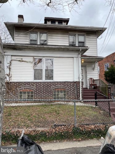 224 27 St, Camden NJ 08105-3927 exterior