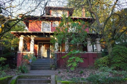 1527 23rd Ave, Portland, OR 97210-2617