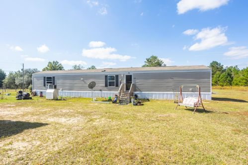 5113 Green Springs Dr, Milton, FL 32583-7104