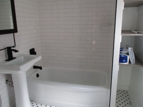 11319 Avenue, Chicago IL 60617-7145 exterior