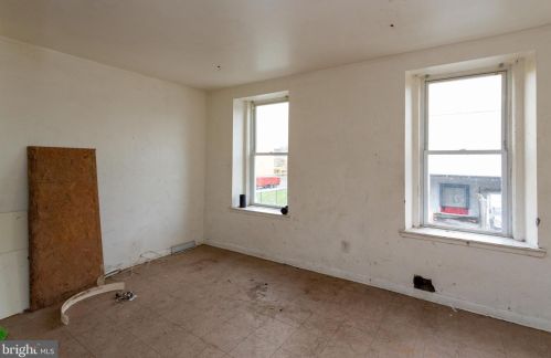 3333 Frankford Ave, Philadelphia PA 19134-3218 exterior