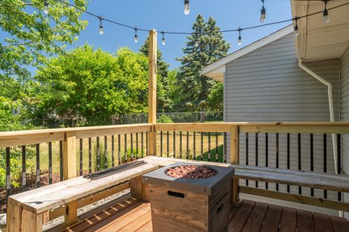 1165 Brownell St, Grand Rapids MI 49508-7431 exterior