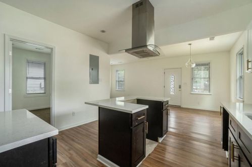 718 Ira St, Atlanta GA  30310-2168 exterior