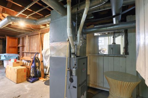 2209 69, Milwaukee WI 53213-1926 exterior