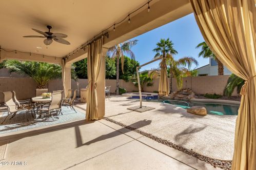 1623 Kaibab Dr, Chandler AZ 85249-3071 exterior