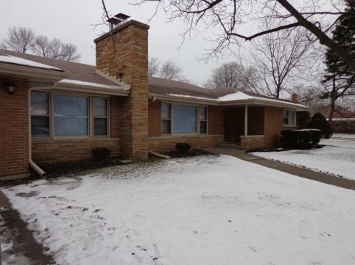 6600 Keating Ave, Chicago, IL 60629-5634