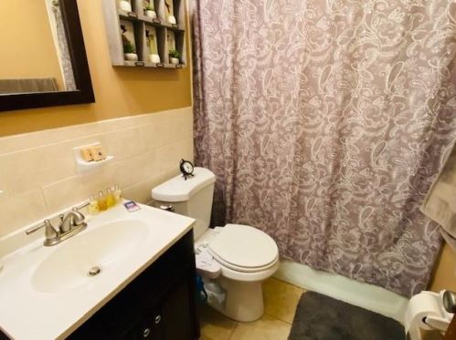 5708 Walnut St, Pittsburgh PA  15232-2528 exterior