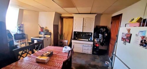 105 2 St, Slatington PA 18080-1851 exterior