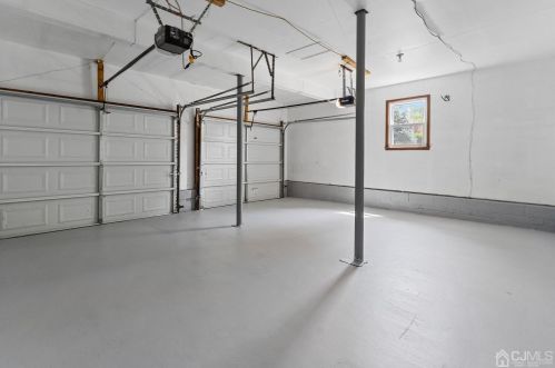 201 Shirley Ave, Edison NJ 08820-1323 exterior