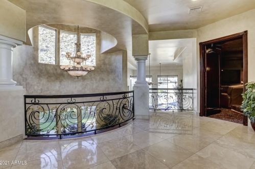 13841 Cyn Dr, Phoenix AZ 85016-2403 exterior