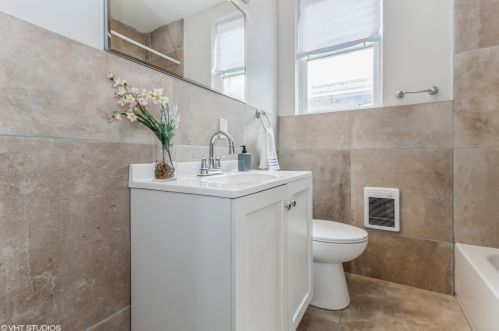 6537 Vernon Ave, Chicago IL 60637-3213 exterior