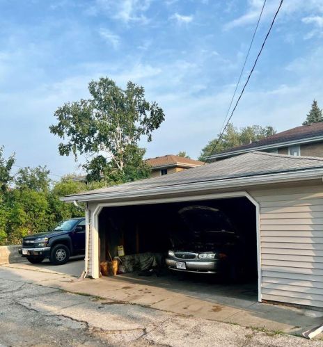 7712 Morgan Ave, Milwaukee WI 53207-3660 exterior