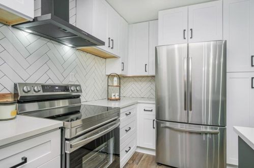 1854 Dogwood Ct, Lithonia, GA 30078-2136