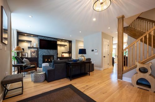 423 Whitney Ave, Pittsburgh, PA 15221-3342