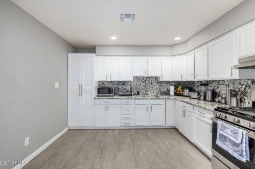 3631 El Caminito Dr, Phoenix AZ  85051-9111 exterior