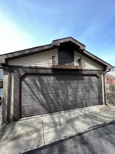 237 Olympia St, Pittsburgh PA 15211-1303 exterior