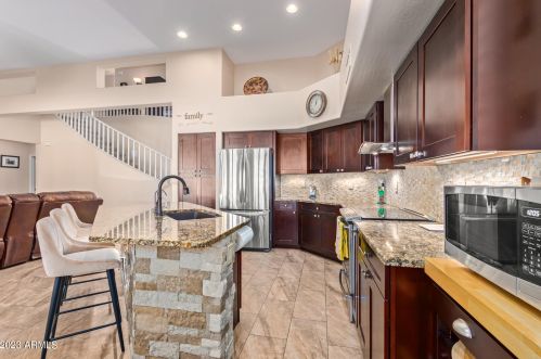 1454 Whitten Pl, Chandler AZ 85225-2101 exterior