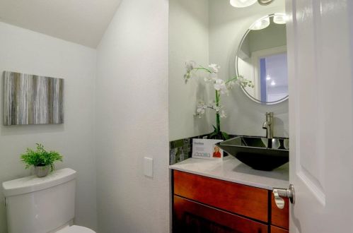 913 Jungfrau Ct, Milpitas CA 95035-6958 exterior