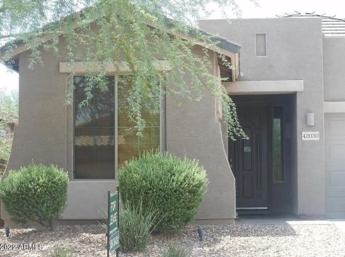 42030 45th Dr, Phoenix AZ  85086-1446 exterior
