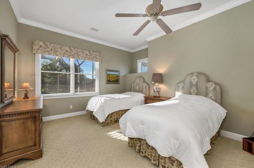 15392 Milan Ln, Naples FL exterior