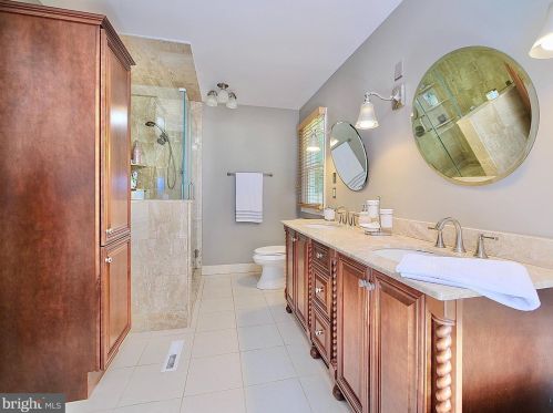 12 Michele Dr, Media PA 19063-1029 exterior